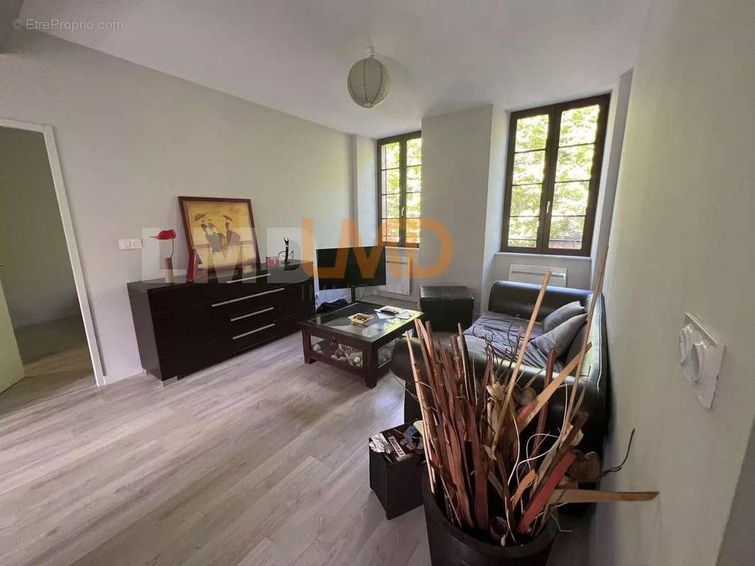 Appartement à MARCILLAC-VALLON