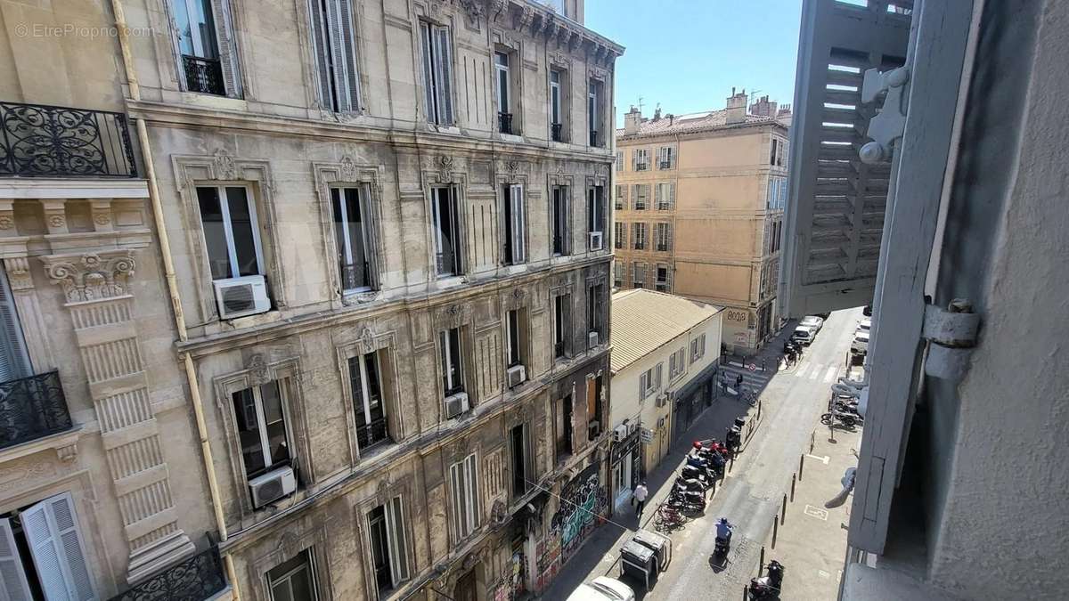 Appartement à MARSEILLE-1E