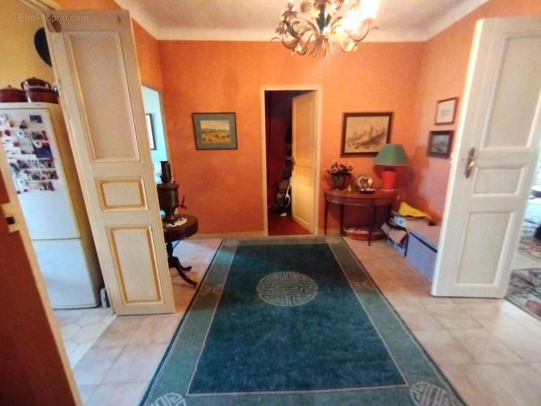 Appartement à MARSEILLE-1E