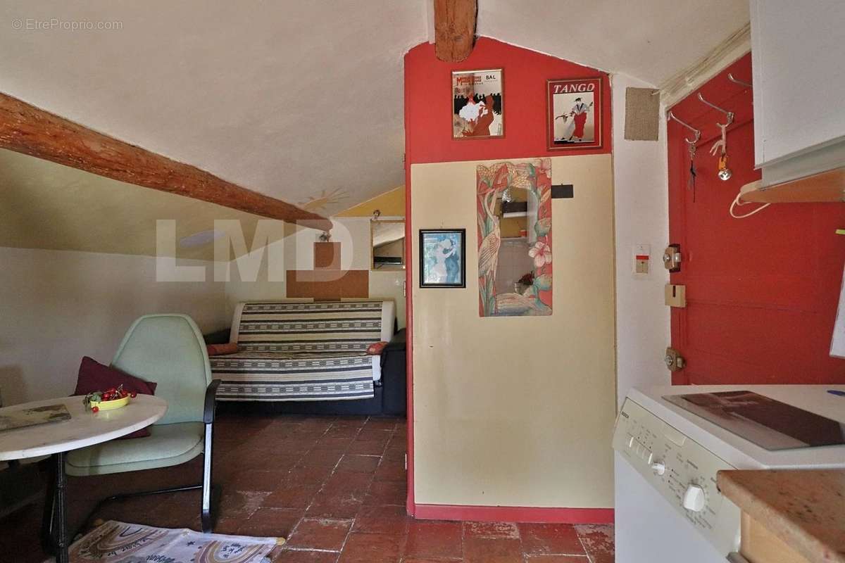 Appartement à LAMALOU-LES-BAINS