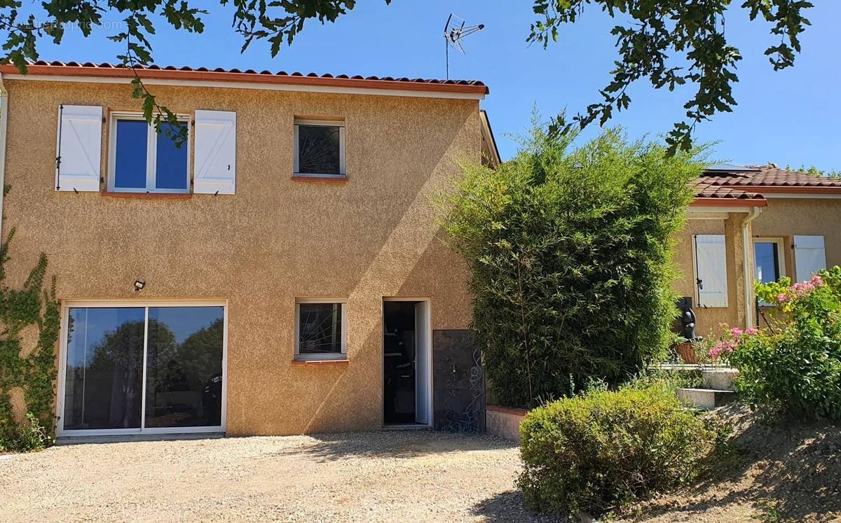 Maison à MONCLAR-DE-QUERCY