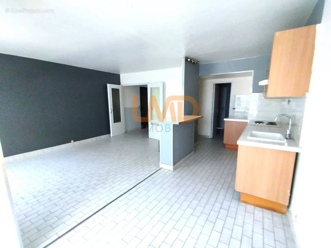 Appartement à MARSEILLE-3E