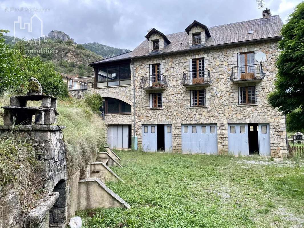 Appartement à LES VIGNES