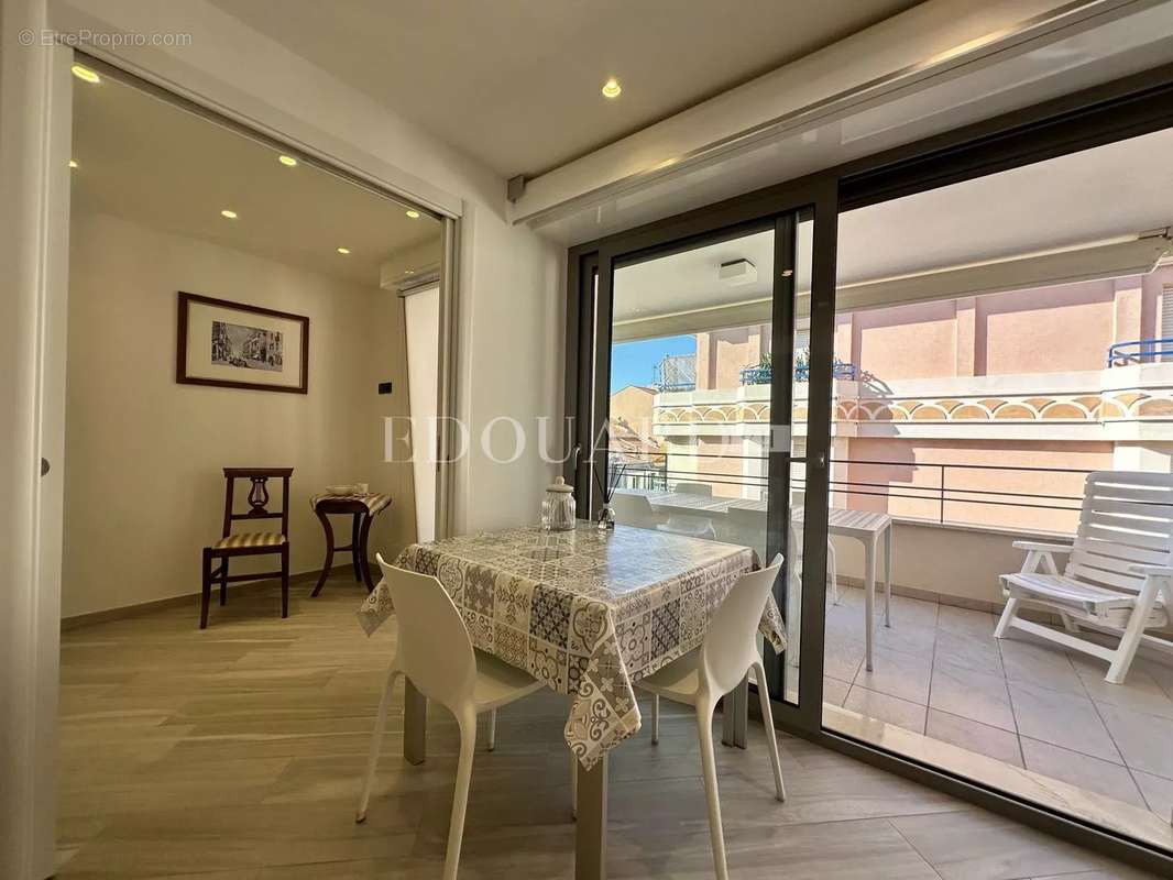 Appartement à MENTON