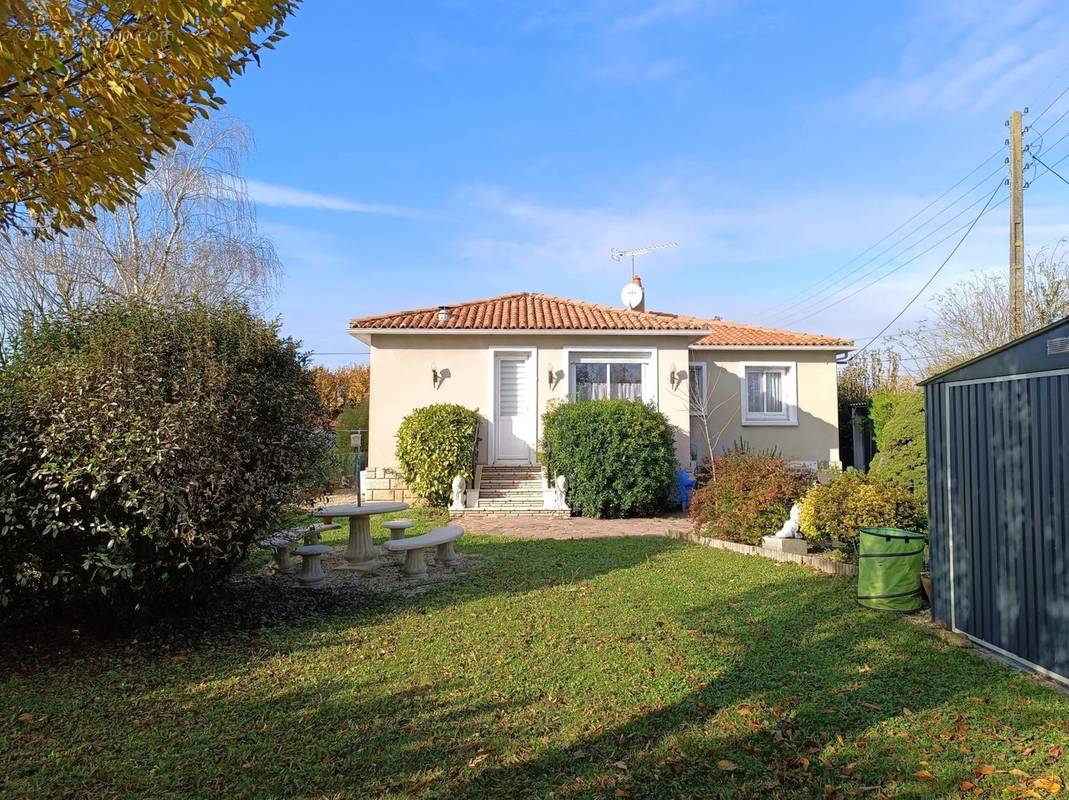 Maison à SAINT-JEAN-D&#039;ANGELY