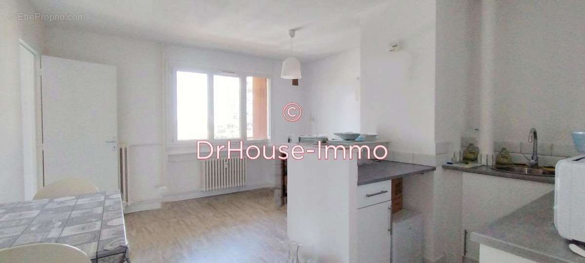 Appartement à SAINT-ETIENNE