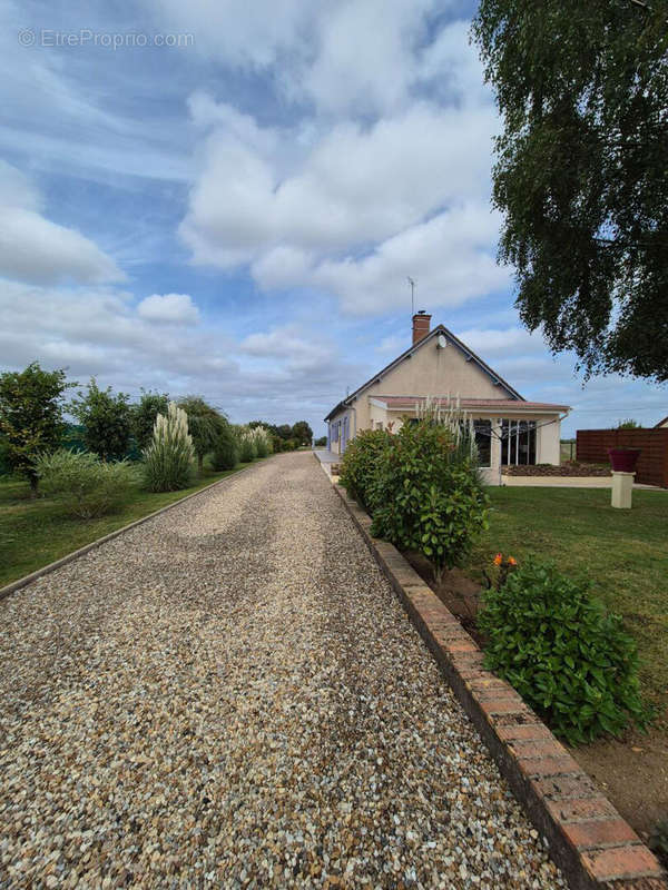 Maison à BELLEGARDE