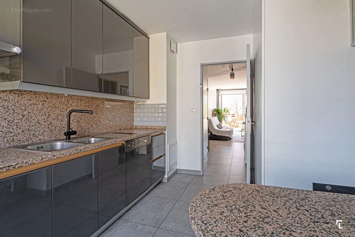 Appartement à MARSEILLE-7E