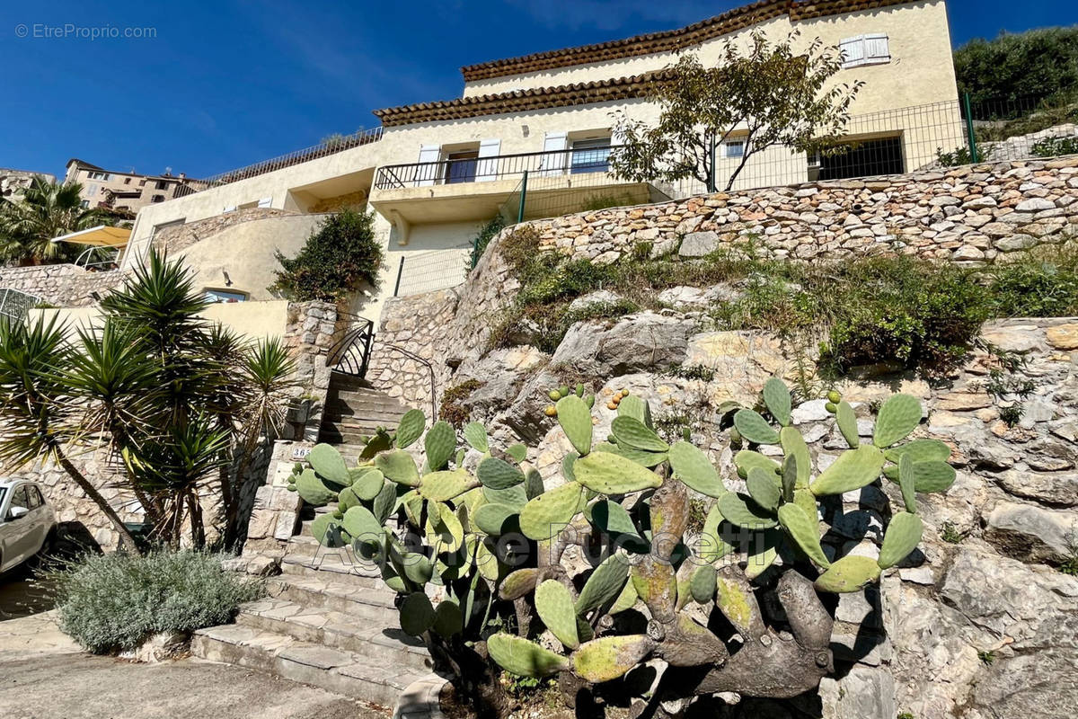 Maison à SAINT-JEANNET