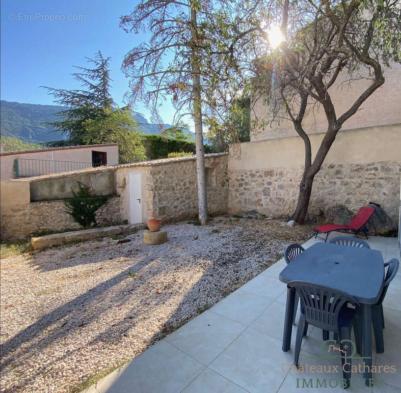 Maison à DUILHAC-SOUS-PEYREPERTUSE