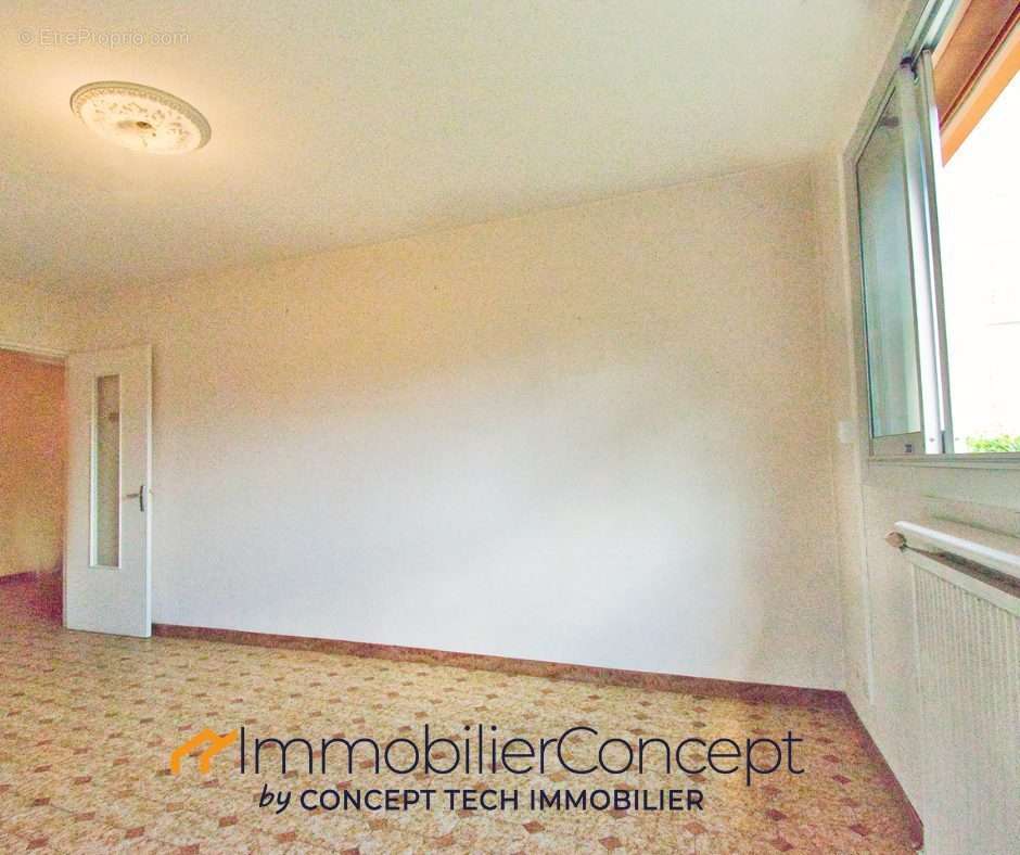 Appartement à MARSEILLE-8E