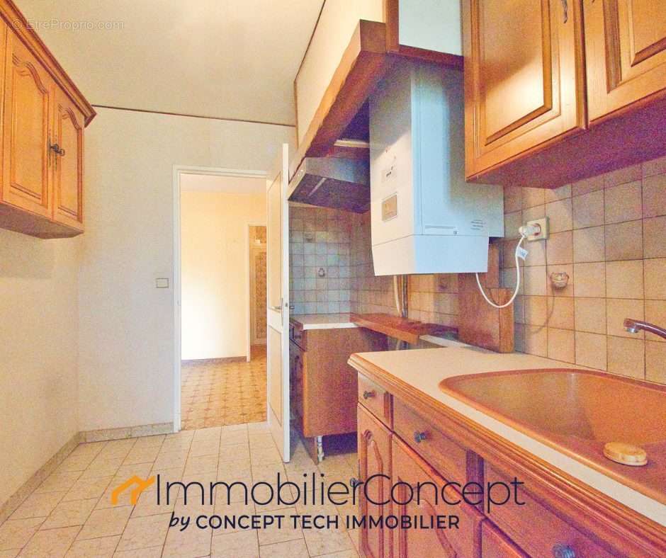 Appartement à MARSEILLE-8E