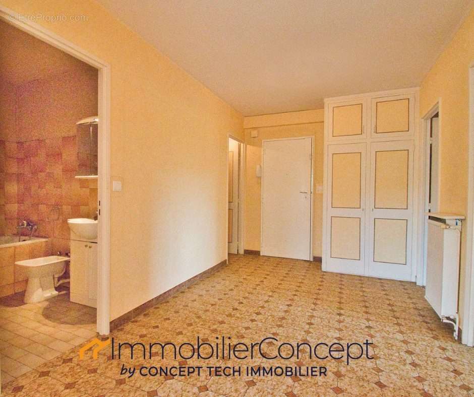 Appartement à MARSEILLE-8E