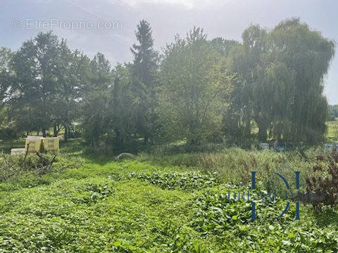 Terrain à GIVERNY