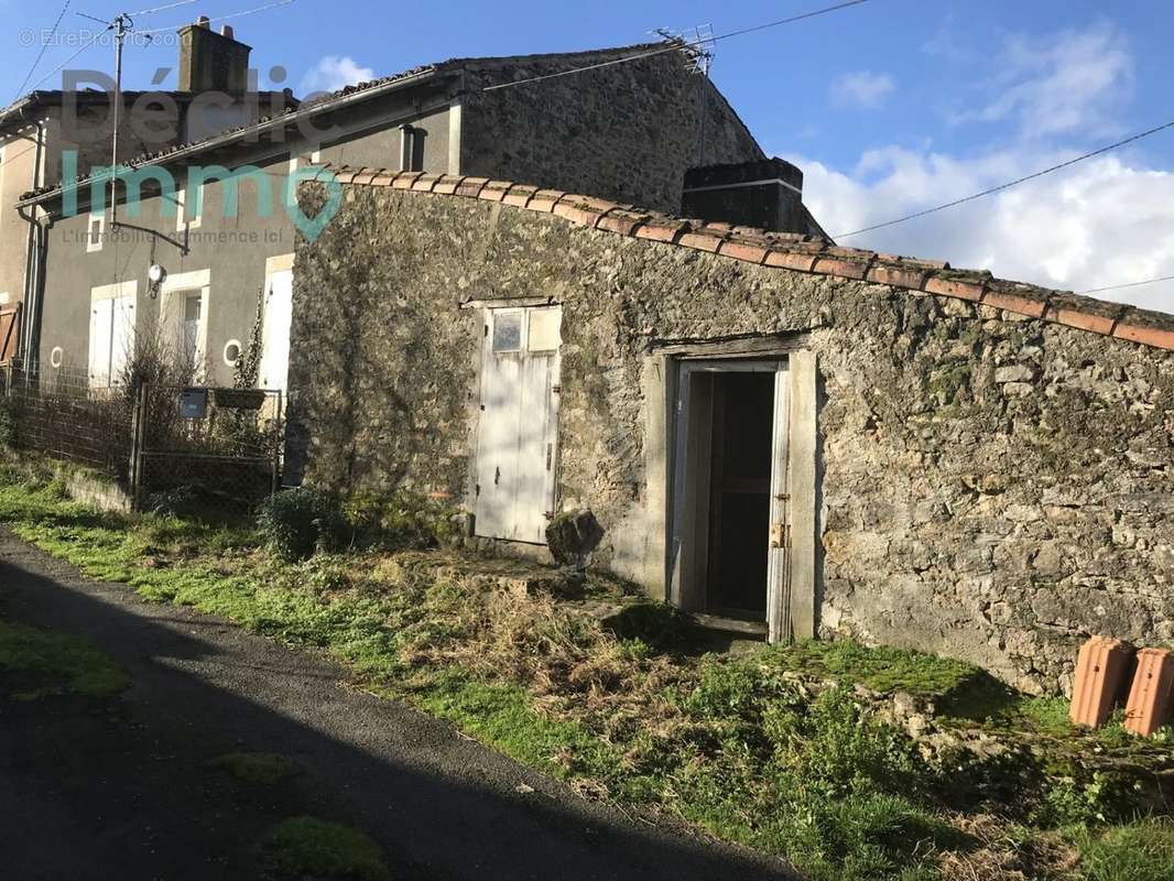 Maison à SAINT-GEORGES-DE-NOISNE