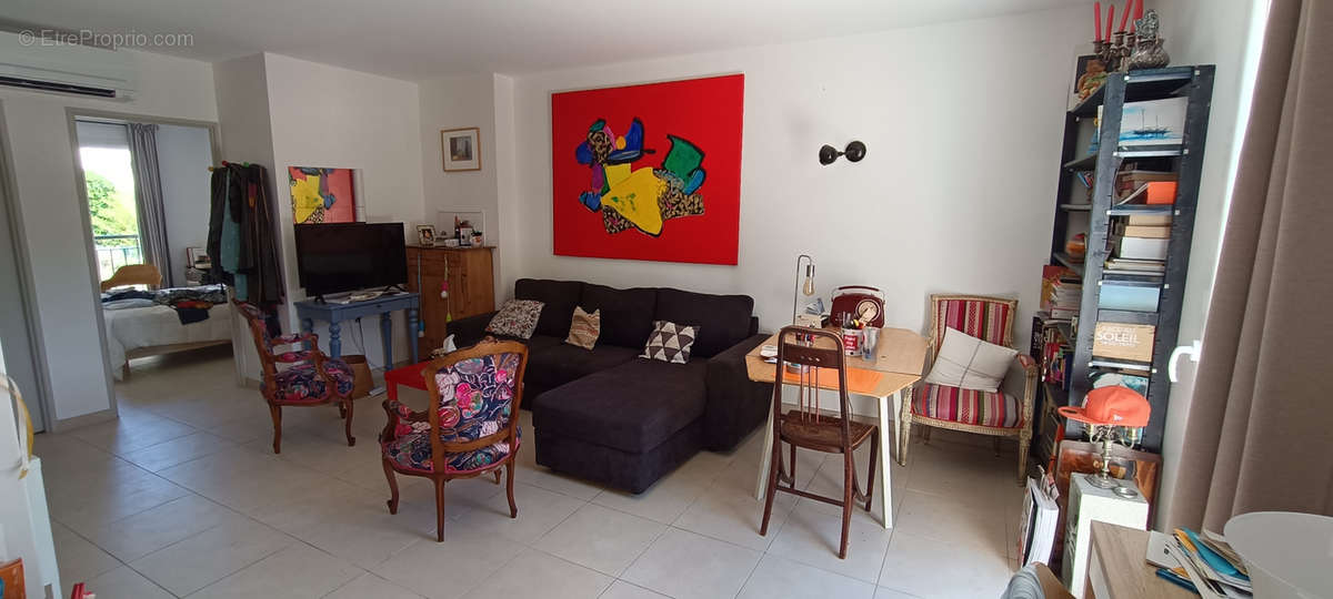 Appartement à SAINT-CYR-SUR-MER