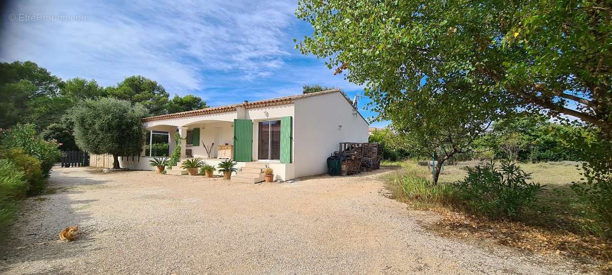 Maison à UZES