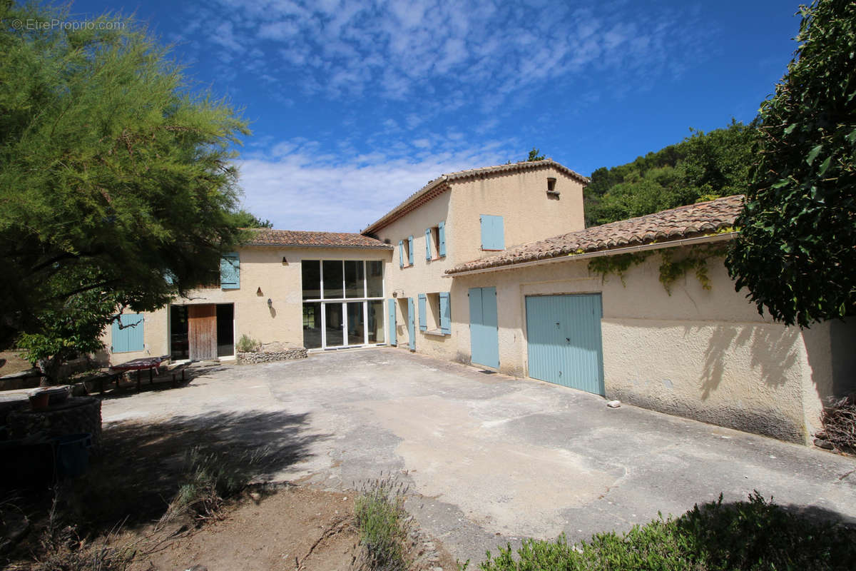 Maison à VAISON-LA-ROMAINE