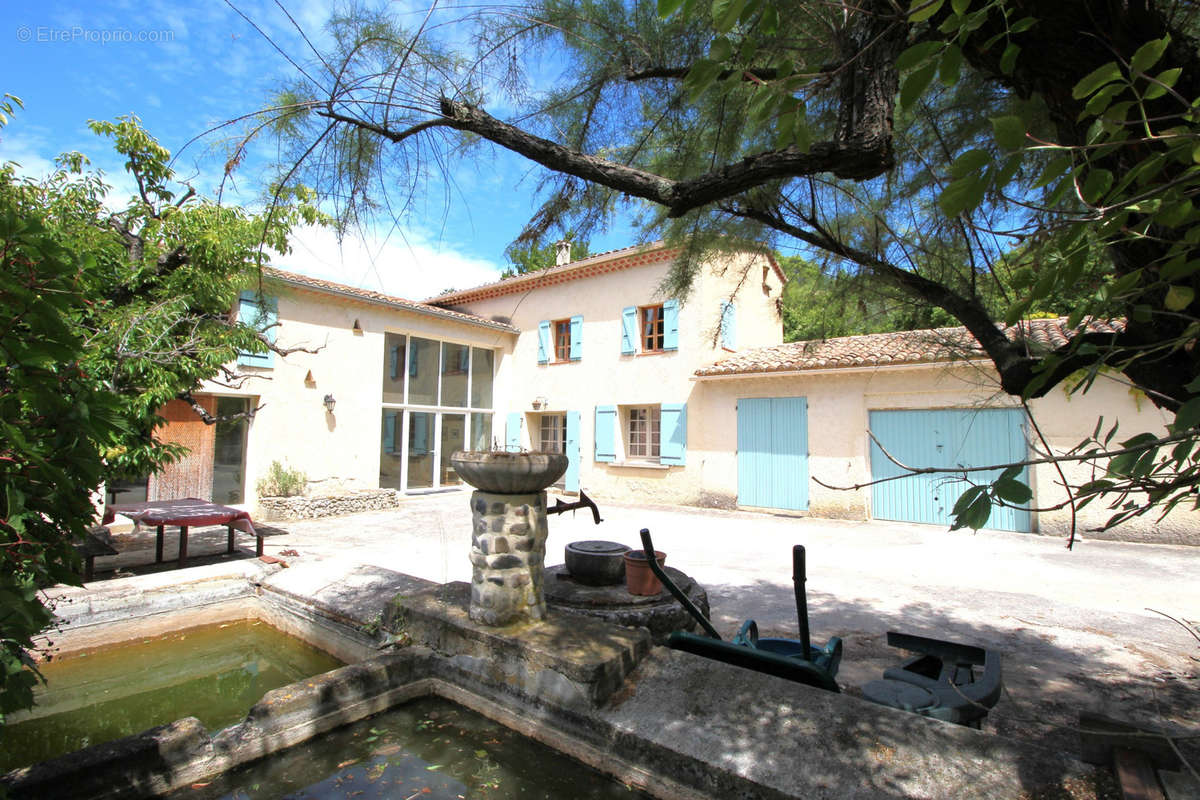 Maison à VAISON-LA-ROMAINE