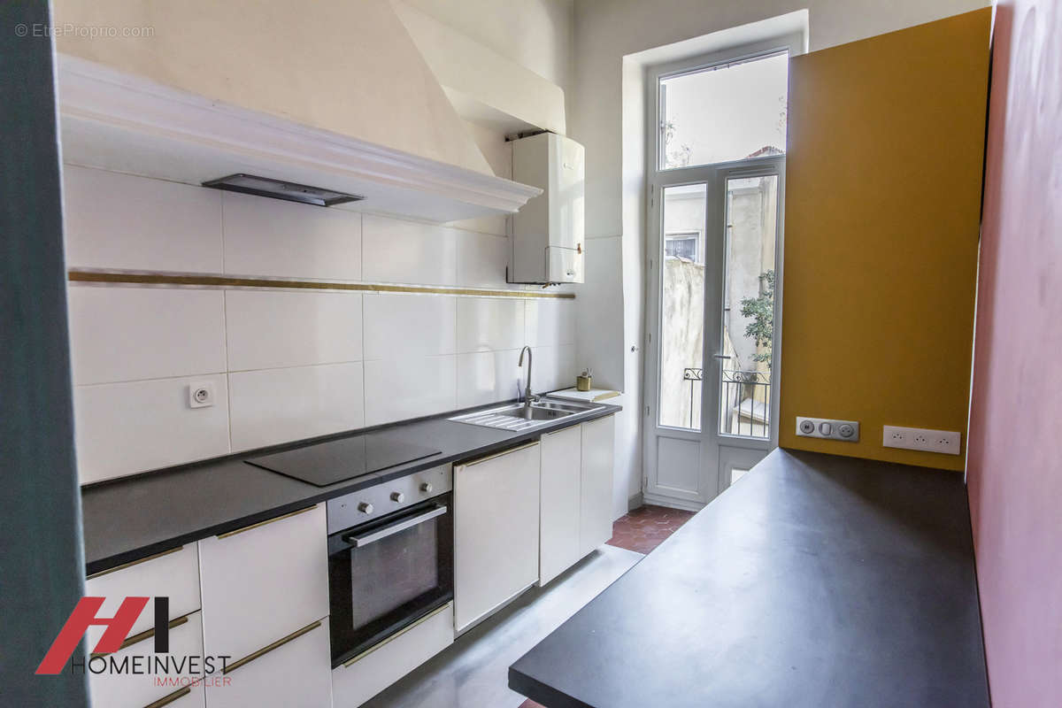 Appartement à MARSEILLE-1E