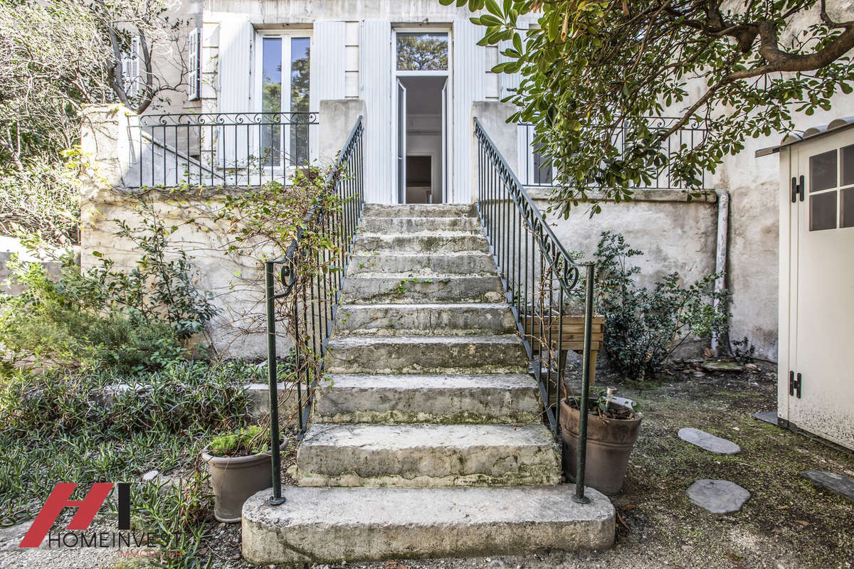 Appartement à MARSEILLE-1E