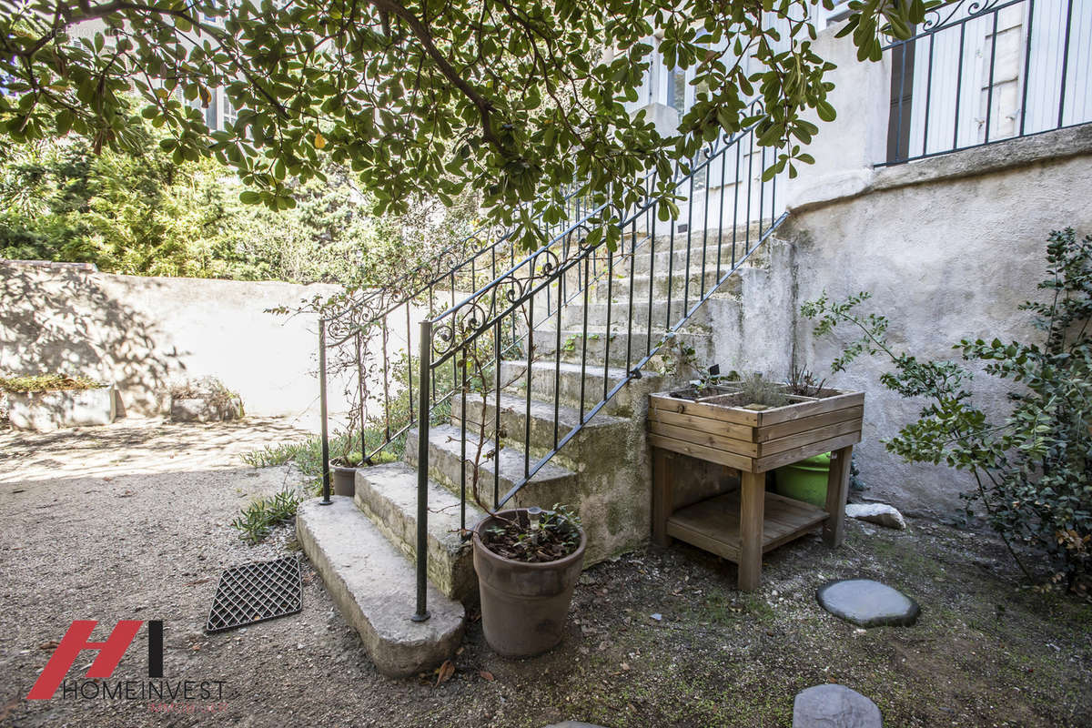 Appartement à MARSEILLE-1E