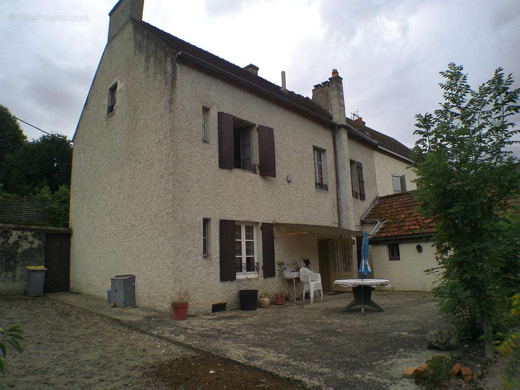 Maison à SAINT-GERAND-LE-PUY