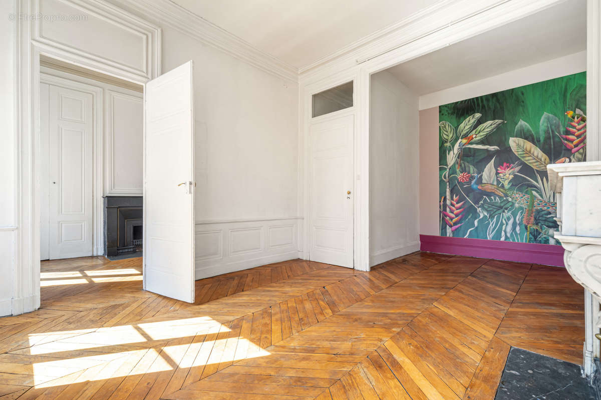 Appartement à LYON-6E