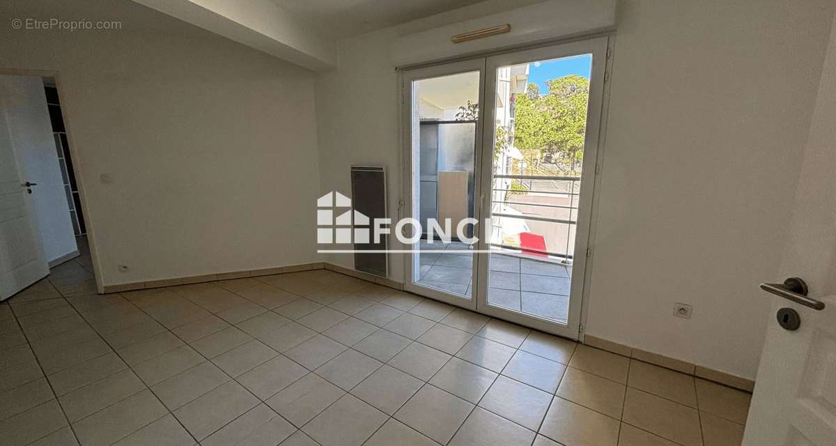 Appartement à VALLAURIS