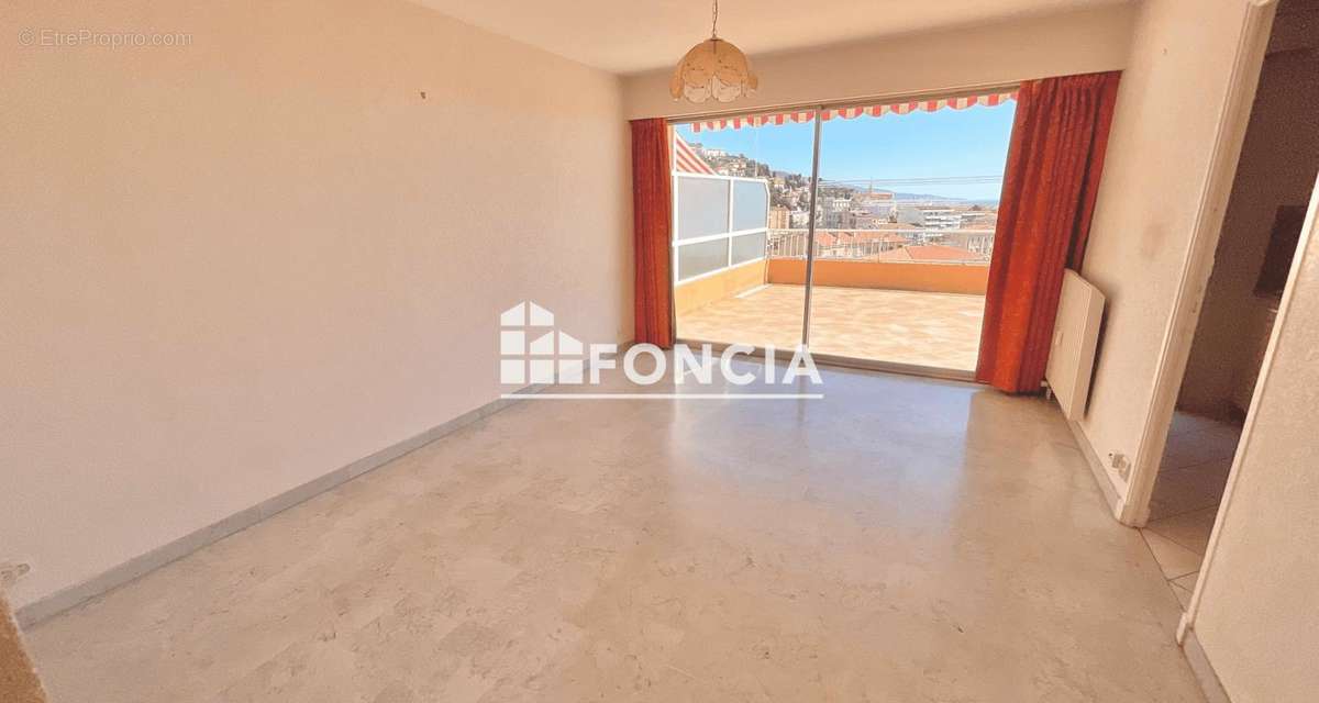 Appartement à MENTON