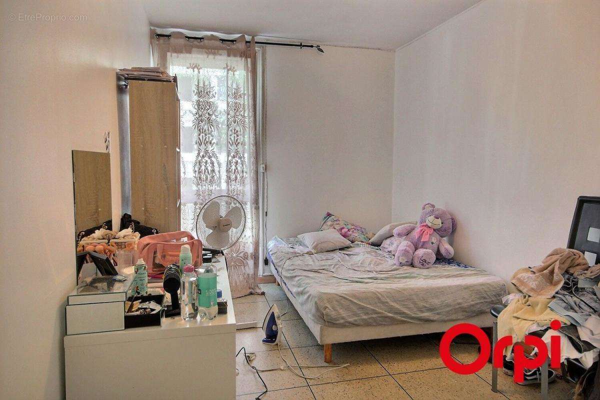 Appartement à MARSEILLE-12E