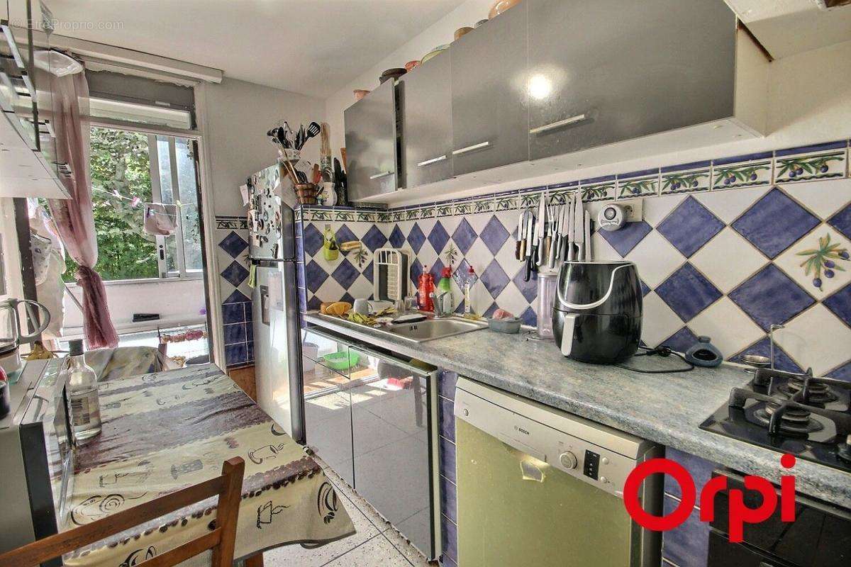 Appartement à MARSEILLE-12E