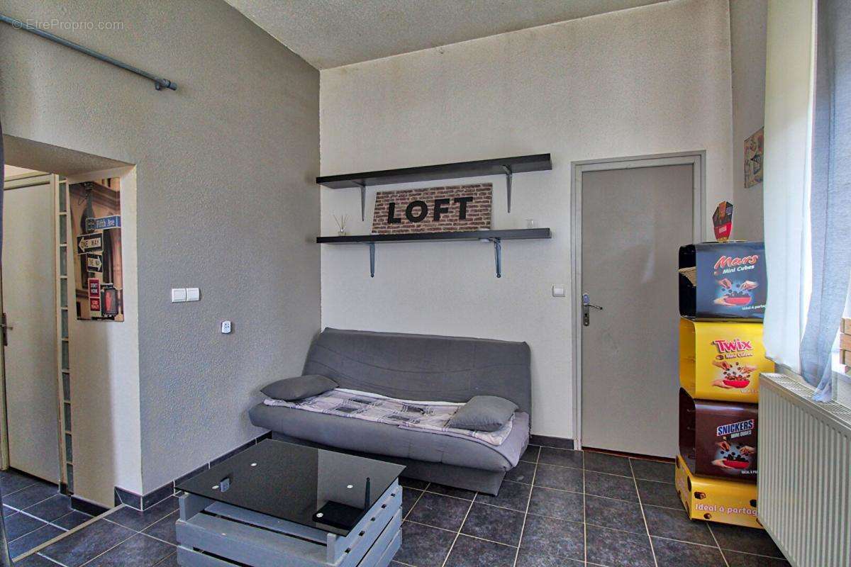 Appartement à GENEUILLE