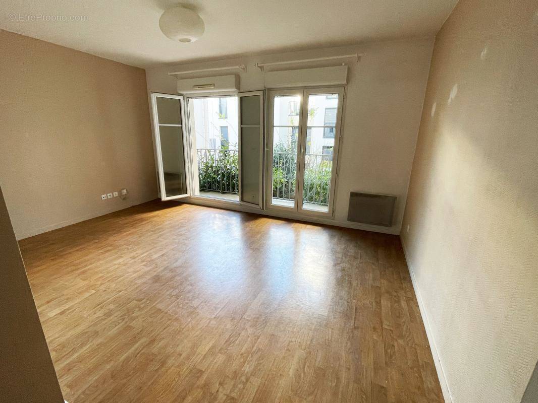 Appartement à CHAVILLE