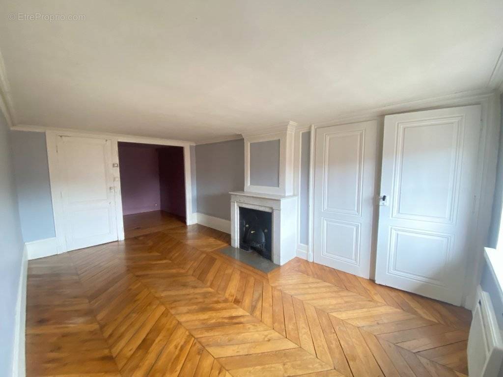 Appartement à LYON-6E