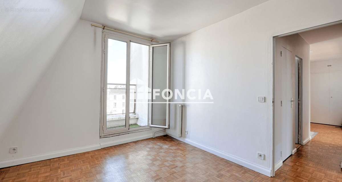 Appartement à PARIS-20E