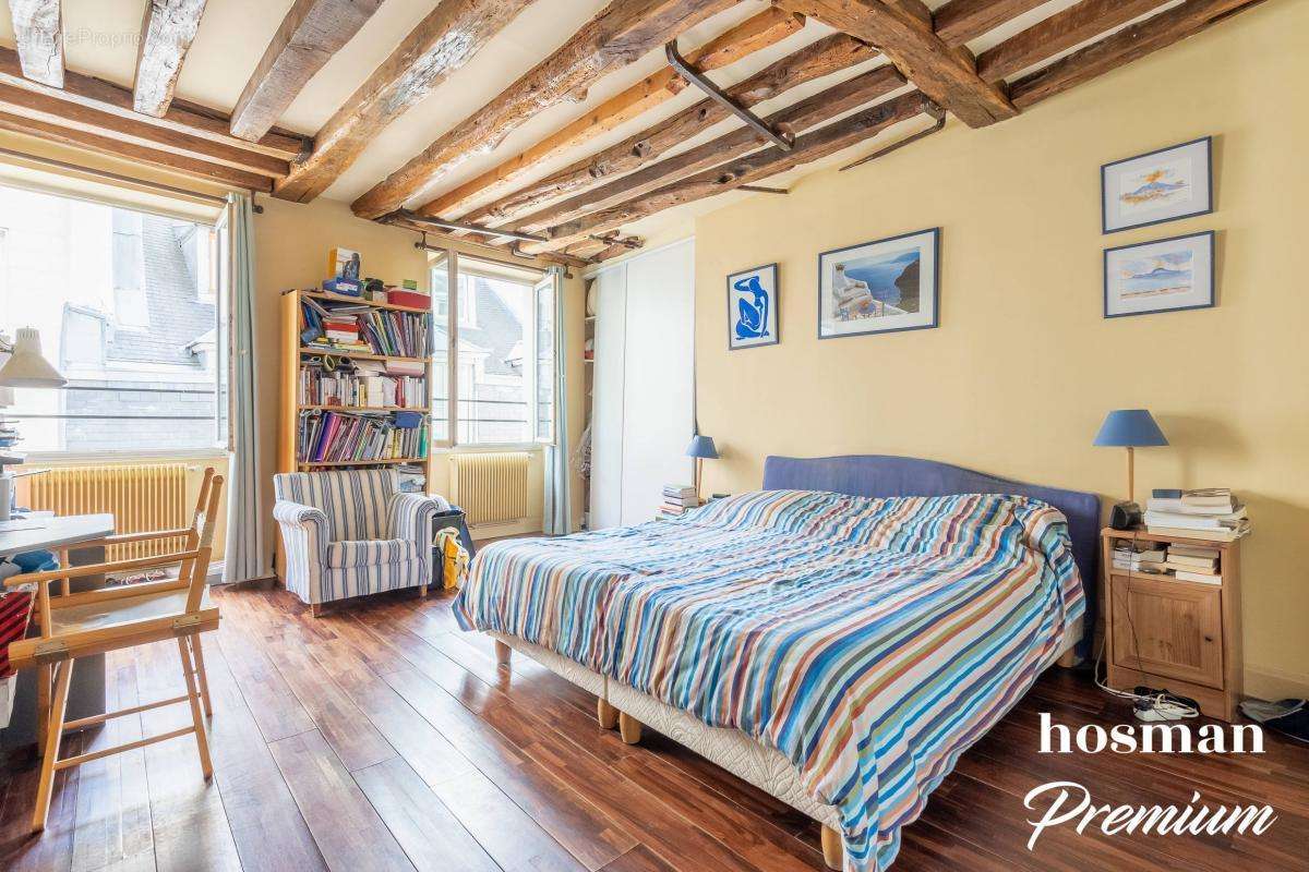 Appartement à PARIS-4E