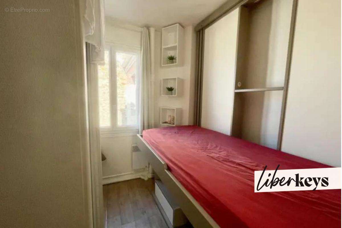 Appartement à PARIS-7E