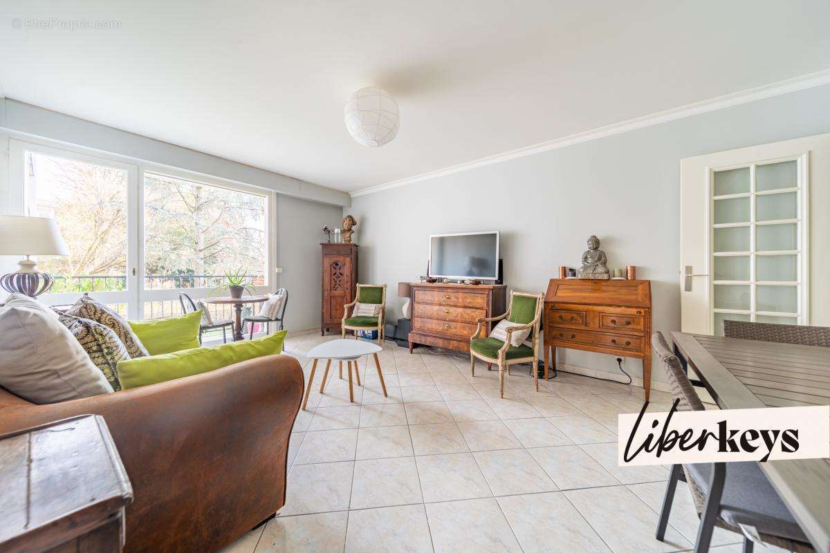 Appartement à CHENNEVIERES-SUR-MARNE