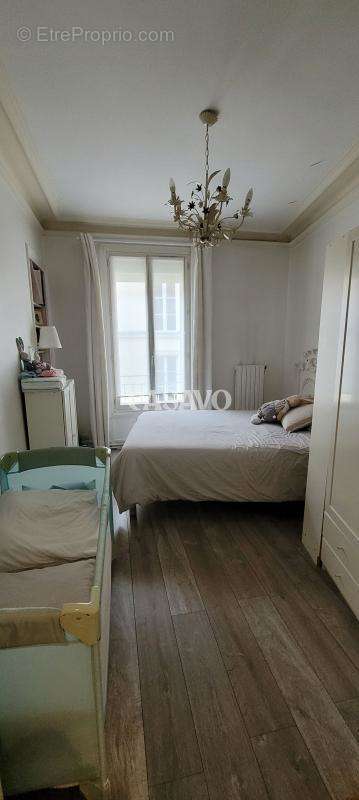 Appartement à PARIS-10E