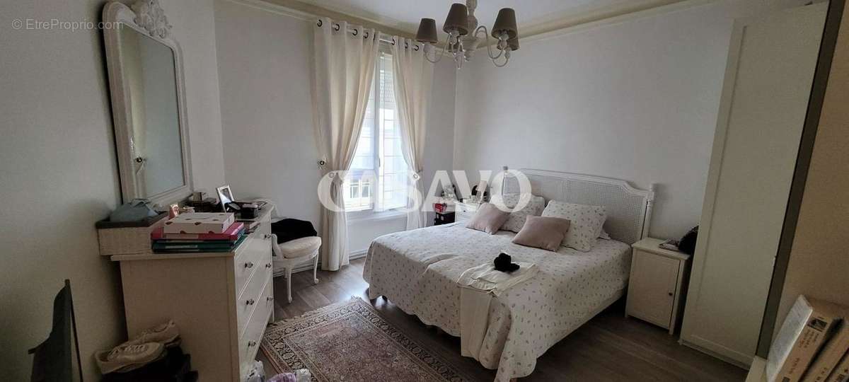 Appartement à PARIS-10E