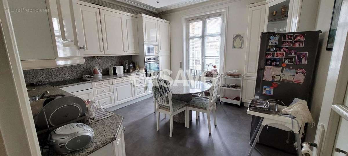 Appartement à PARIS-10E