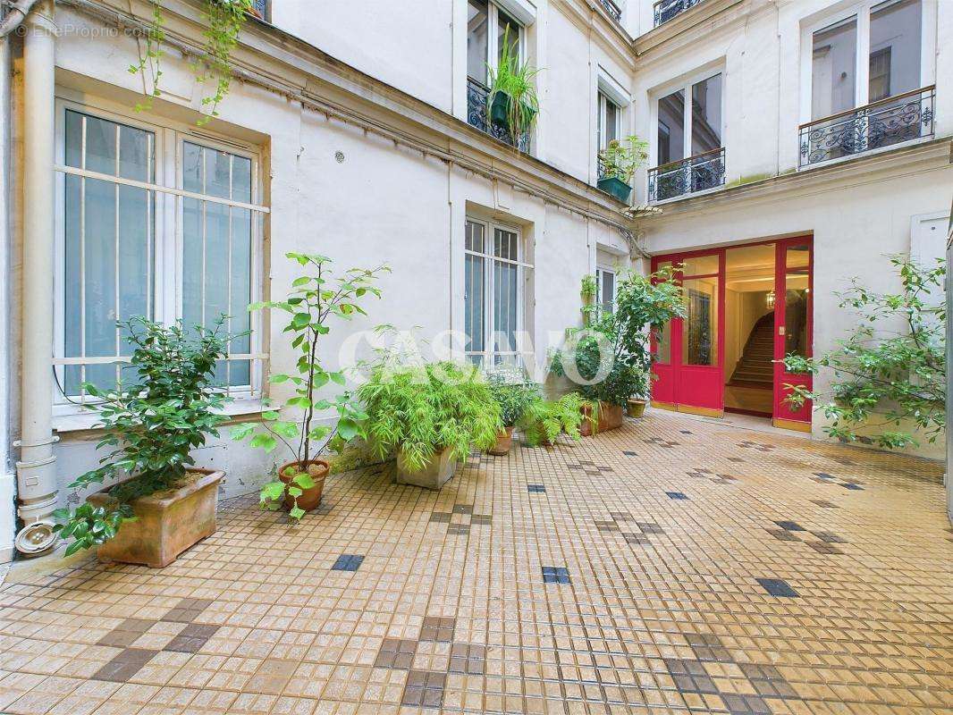 Appartement à PARIS-10E