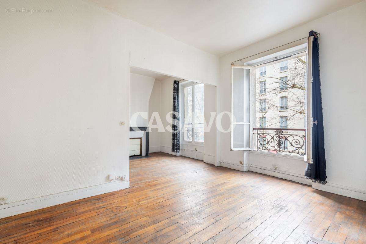 Appartement à PARIS-18E