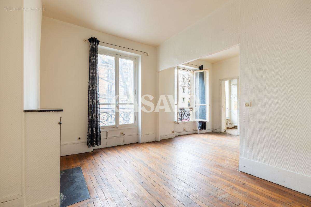 Appartement à PARIS-18E