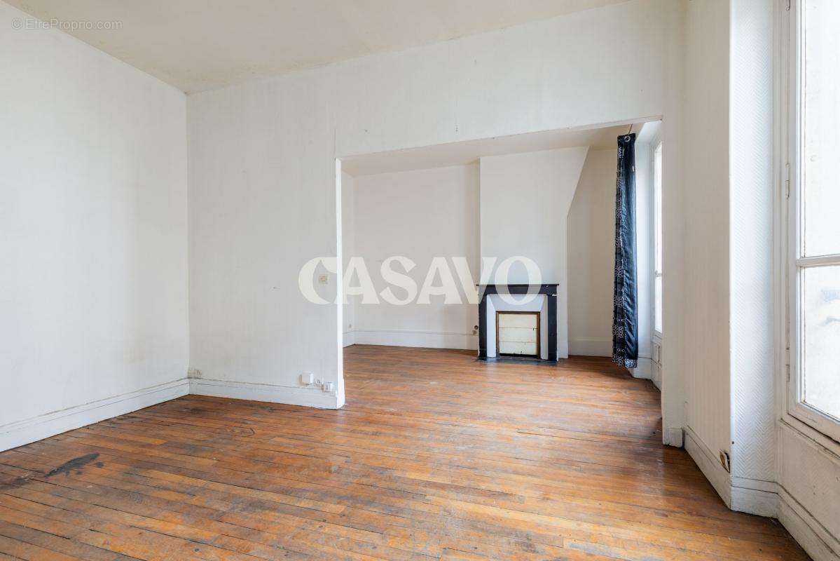 Appartement à PARIS-18E