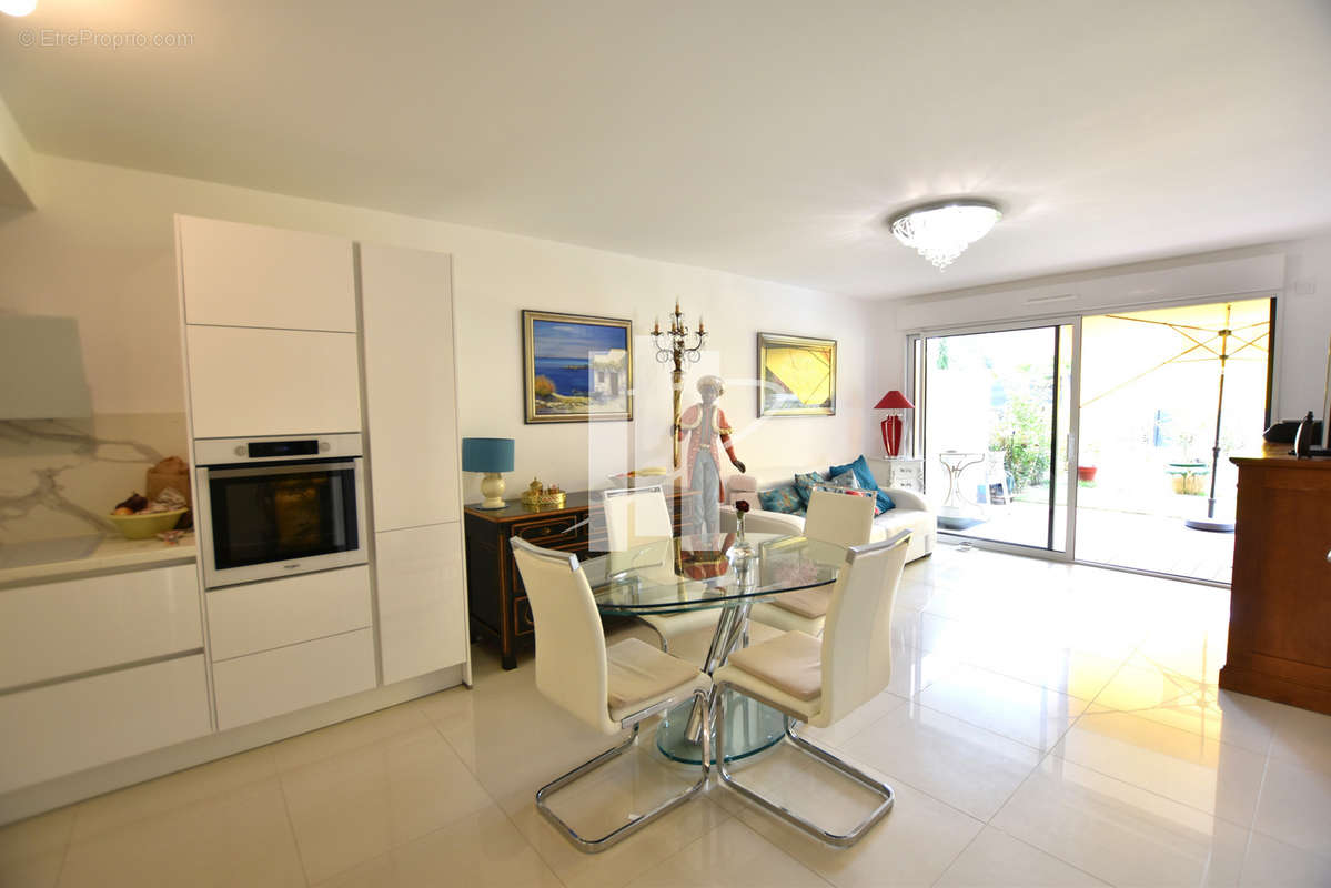 Appartement à SAINT-RAPHAEL