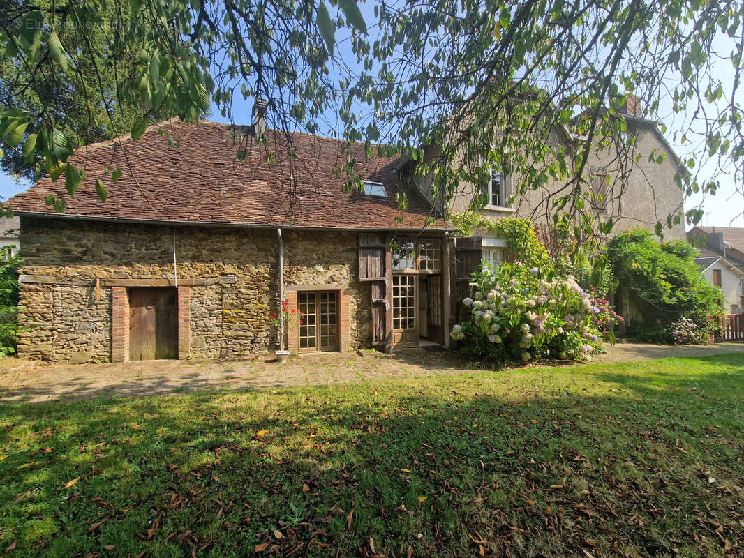 Maison à LUBERSAC