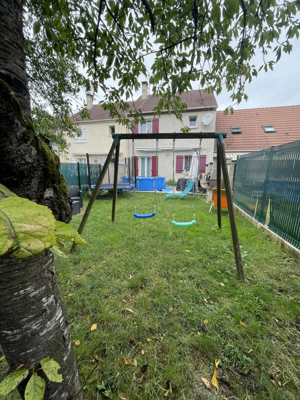 Maison à TREMBLAY-EN-FRANCE