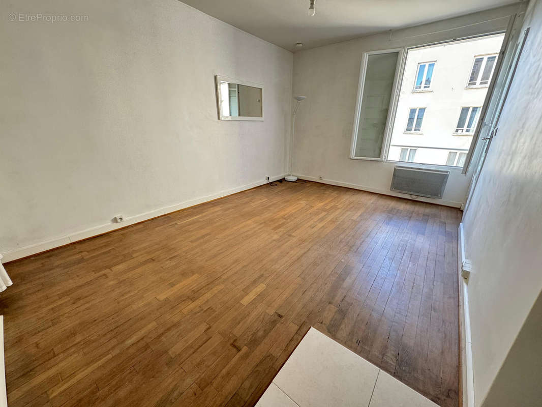 Appartement à PARIS-10E